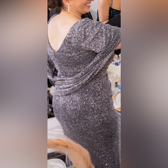 Metallic Drape Back Dress. Mother of the bride dress 💕 - Picture 5 of 6